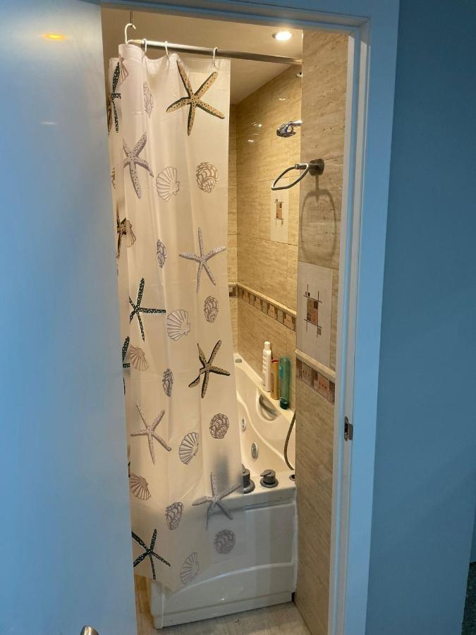 דירות ולנסיה Habitacion Frente A Playa De La Malvarrosa מראה חיצוני תמונה