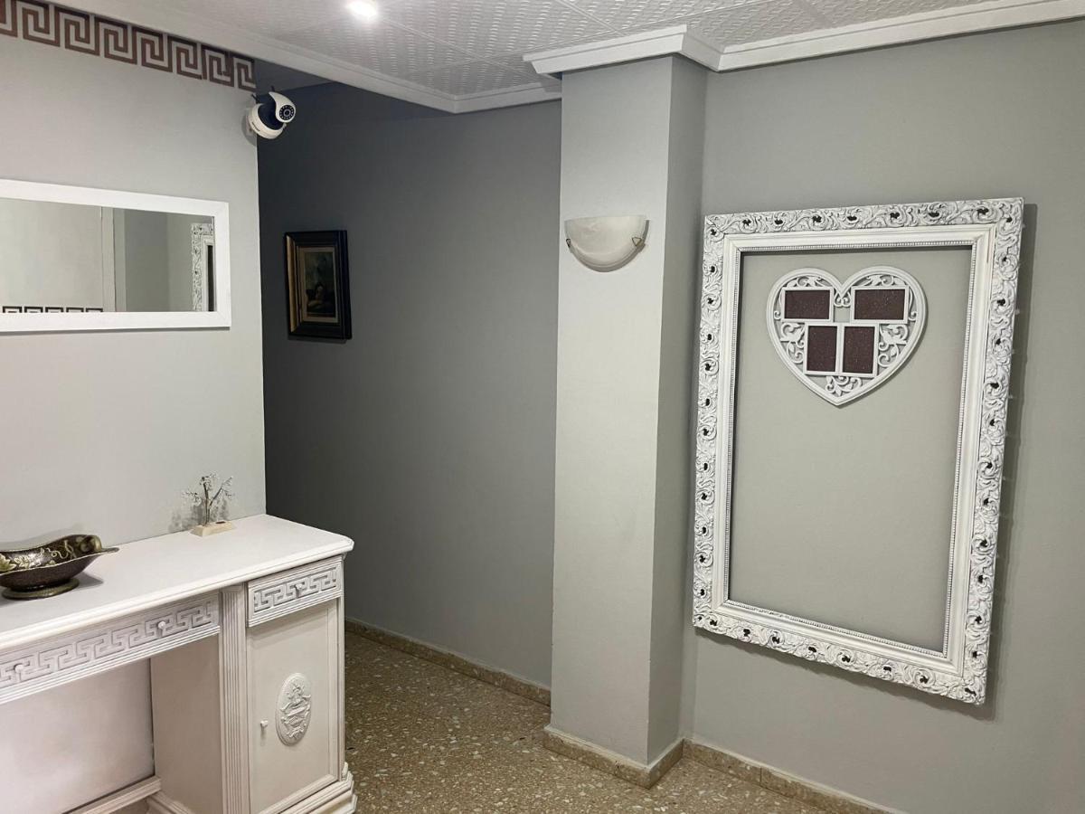 דירות ולנסיה Habitacion Frente A Playa De La Malvarrosa מראה חיצוני תמונה